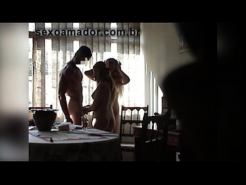 ❤️ L'amichi sessu invitanu un omu gigante è un trio cun ellu ❤ Video sessu à porn co.xxxshake.ru ❌❤