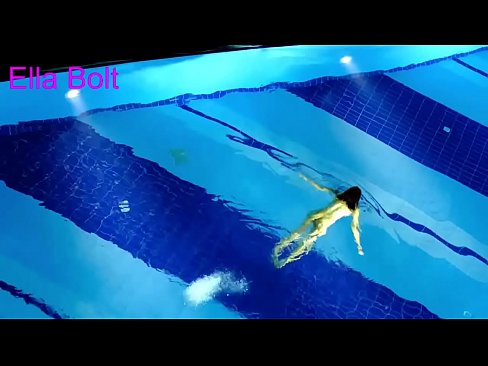 ❤️ Ùn possu micca piantà di fighjulà, ghjovana bionda catturata nuda in piscina ELLA BOLT ❤ Video sessu à porn co.xxxshake.ru ❌❤